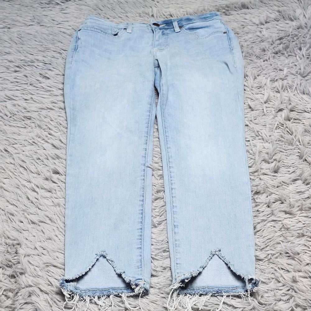a.n.a Skinny Ankle Jeans Womens 4P Light Wash Mid Rise Distressed Raw Hem ana